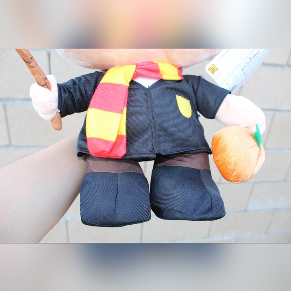 ✨🆕✨ Harry Potter. Seasonal Plush Room Décor - Picture 7 of 11